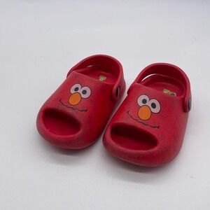 Red Elmo slip on size 5 clogs Sesame street  baby shoes